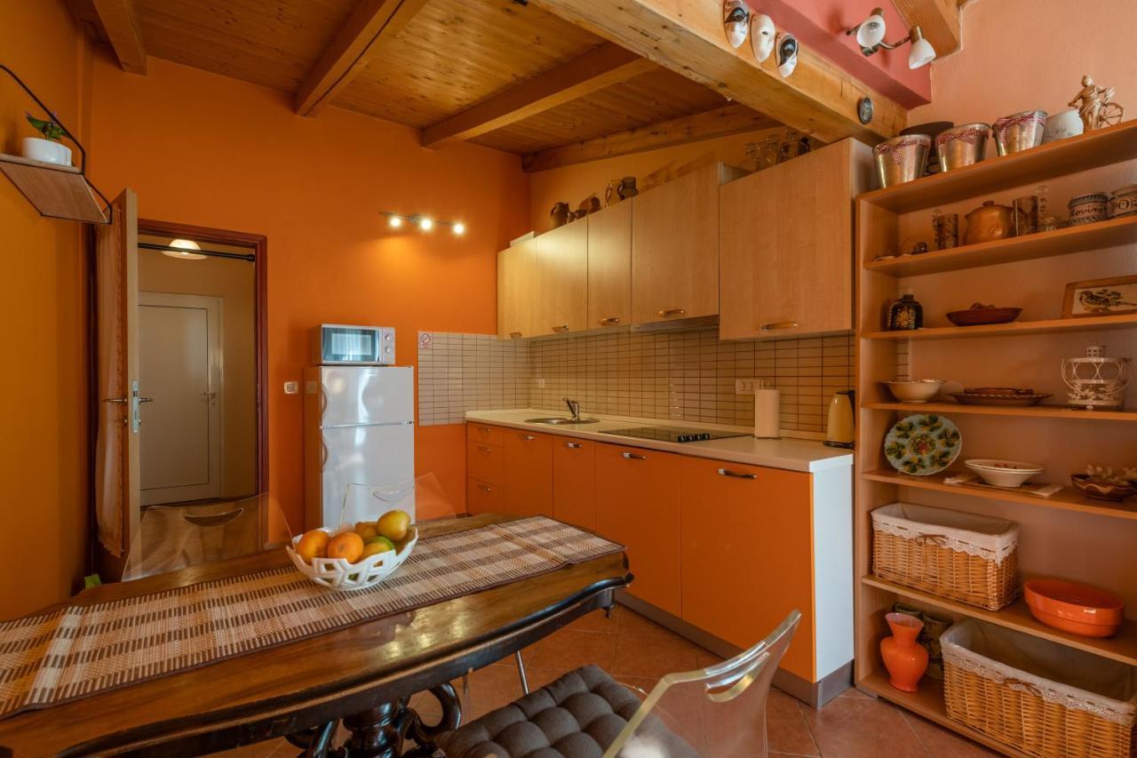 Apartment Orange 29 Ровинь Экстерьер фото